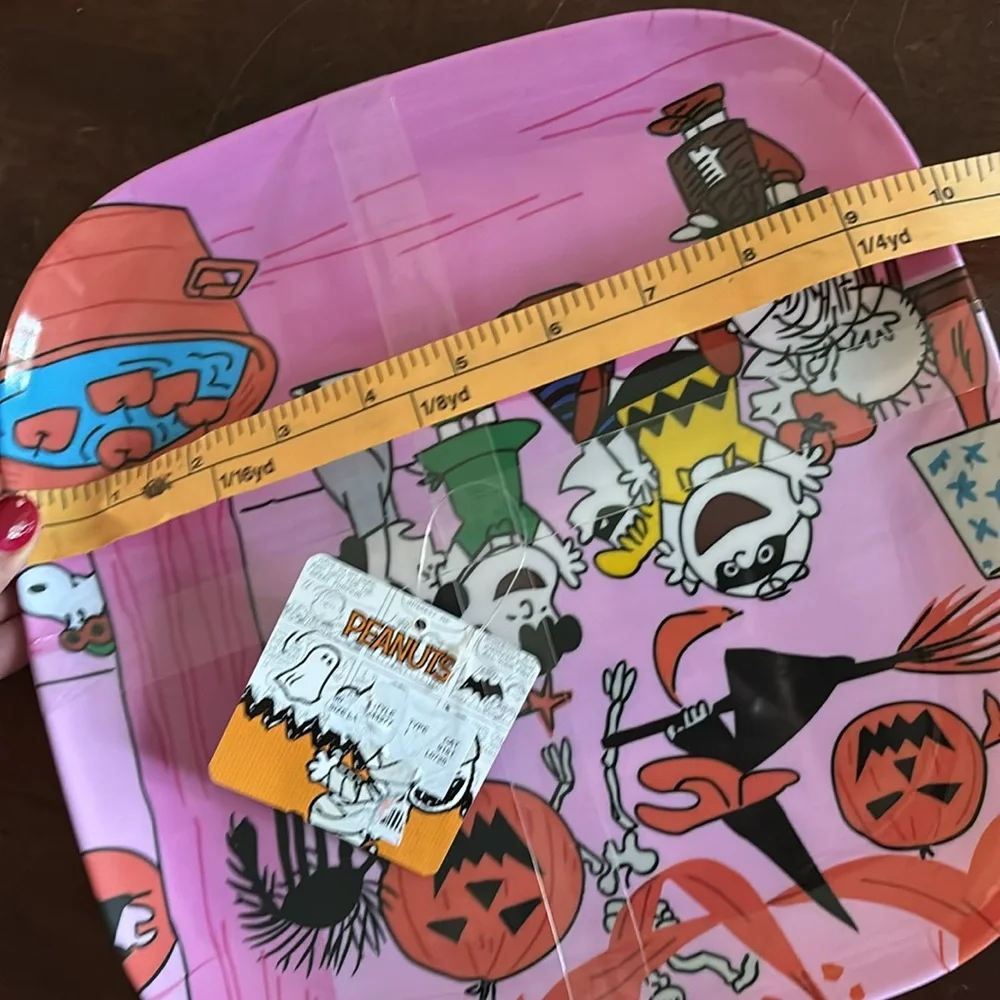 Peanuts celebrate halloween
